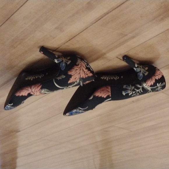 Charles David Embroidered Pumps - Picture 3 of 7